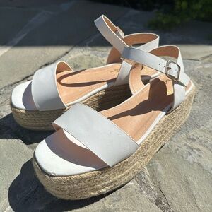 Lulu’s white wedge sandals